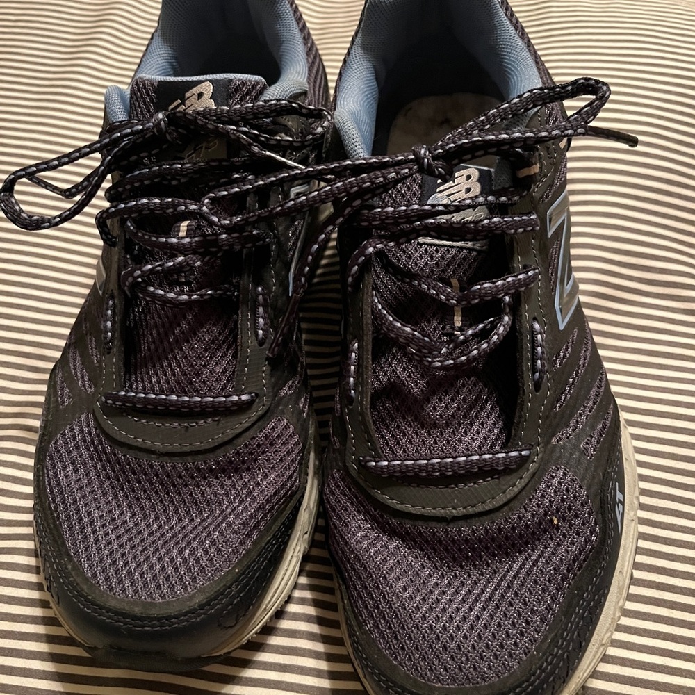 New Balance women’s blue Running Shoes 573 All terrain